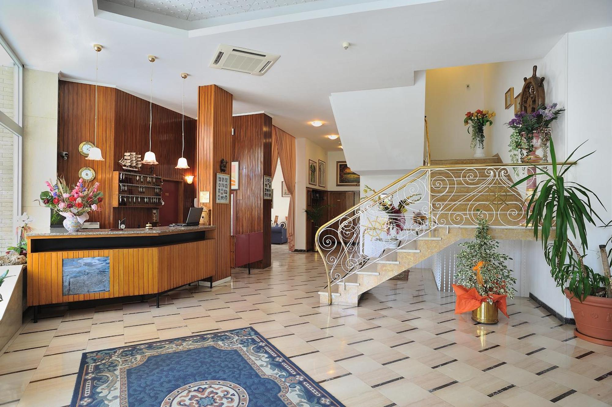 Clipper Hotell Pesaro Exteriör bild